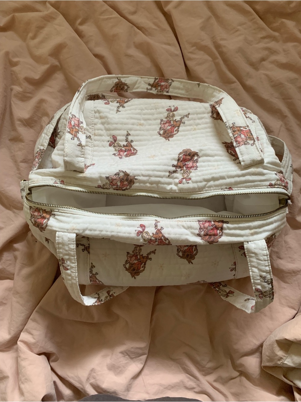 NWOT Cindy Lou Who Quilted Floral Tote Bag in Cream and Pink